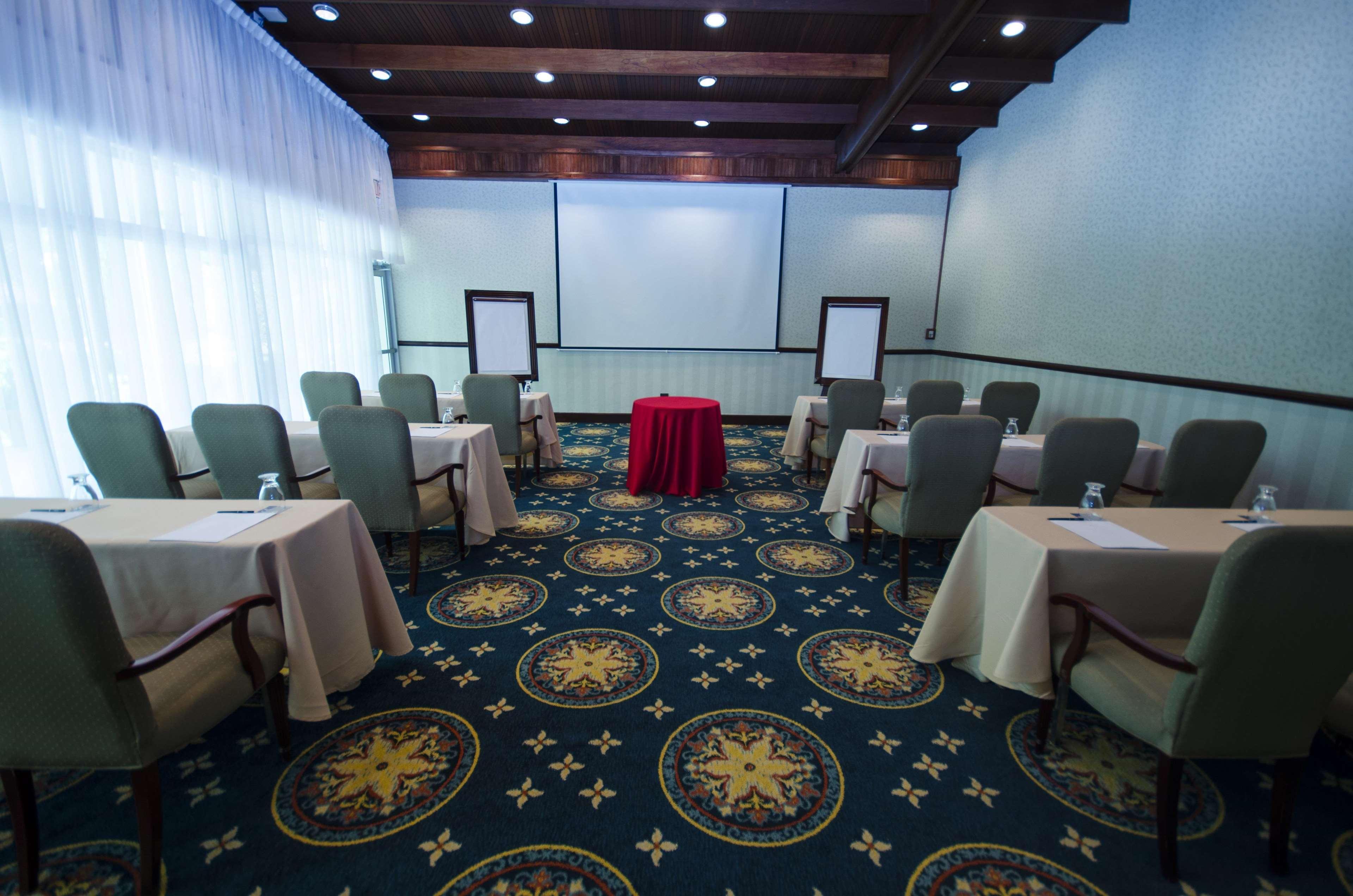 Hilton Princess סן פדרו סולה מראה חיצוני תמונה