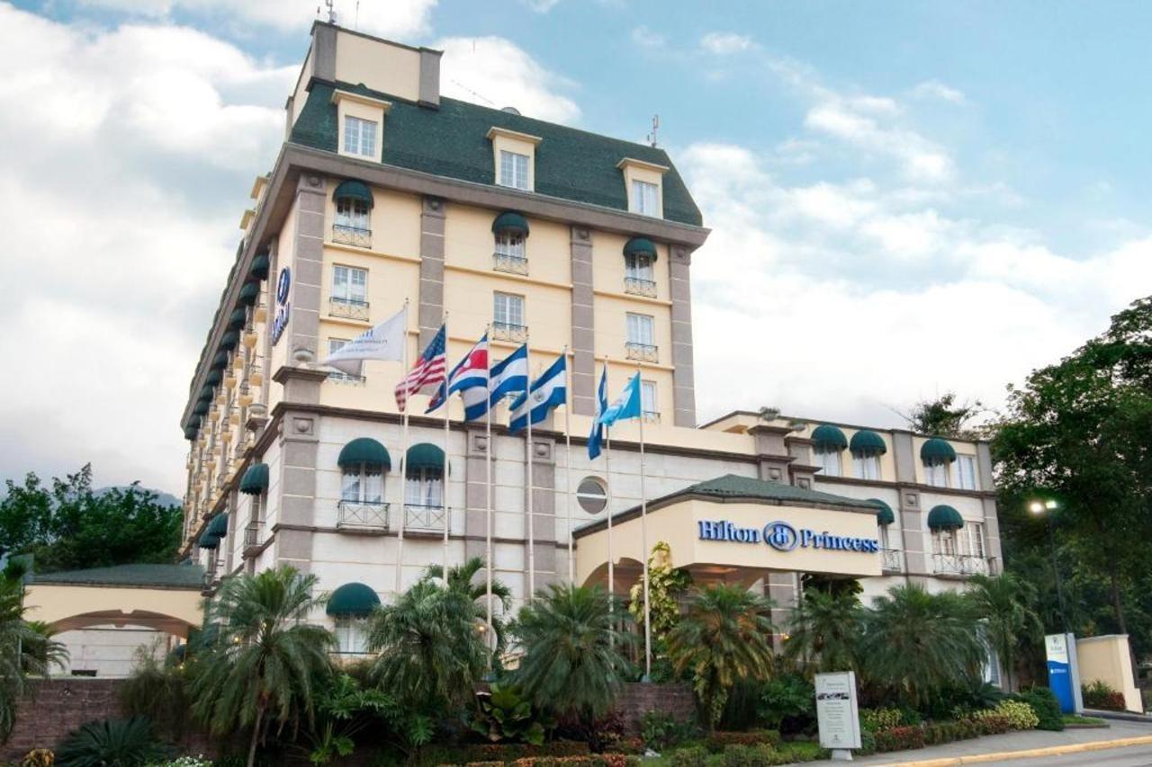 Hilton Princess סן פדרו סולה מראה חיצוני תמונה