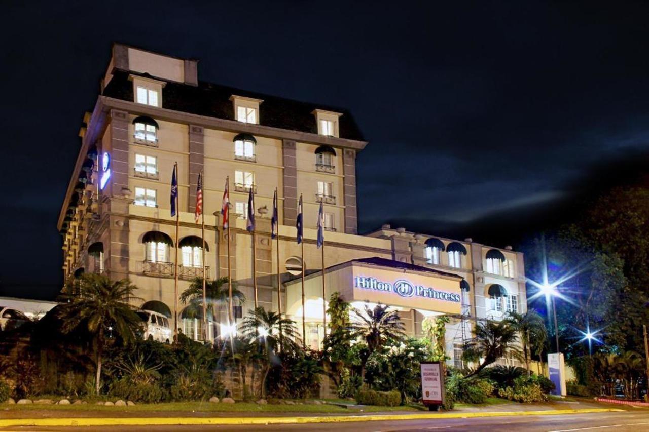 Hilton Princess סן פדרו סולה מראה חיצוני תמונה