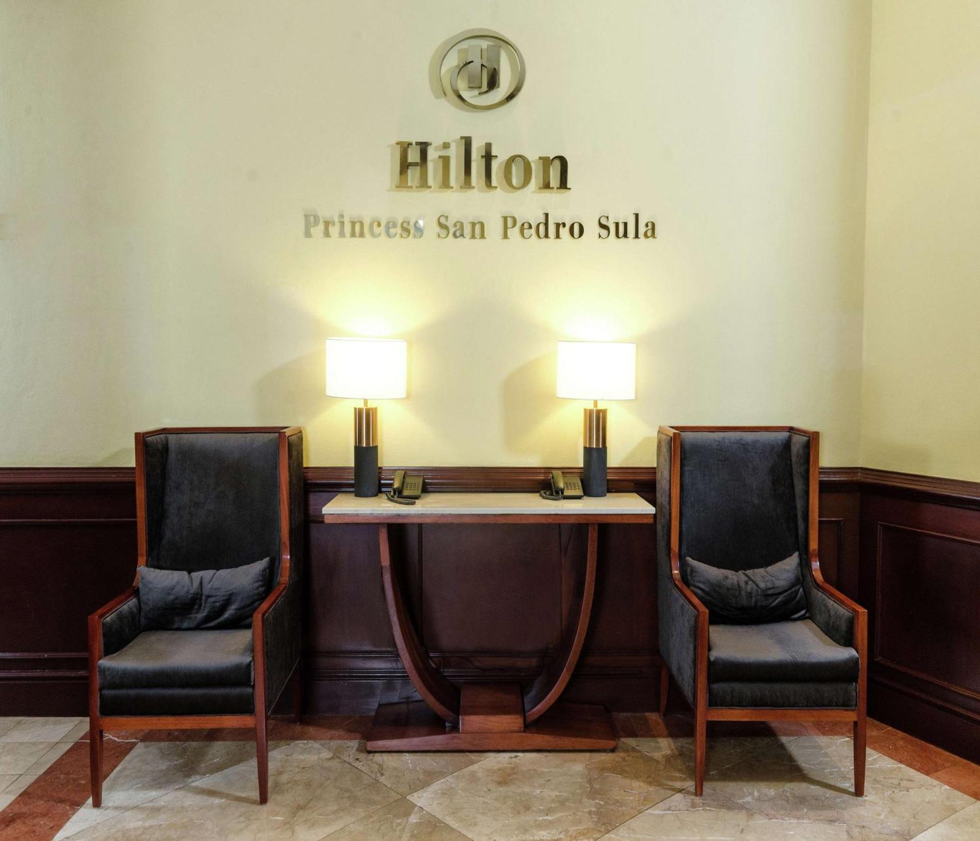 Hilton Princess סן פדרו סולה מראה חיצוני תמונה